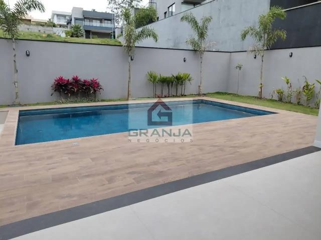 Casa / Sobrado em Condomínio para Venda em Cotia/SP Granja Viana 5 Quartos