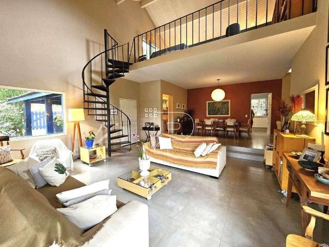 Casa / Sobrado em Condomínio para Venda em Cotia/SP Granja Viana 5 Quartos
