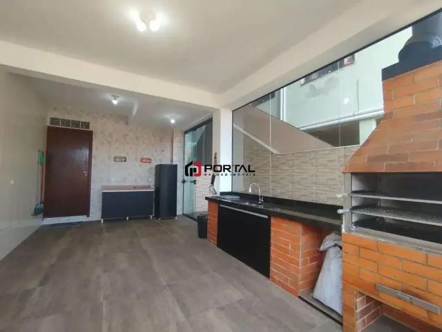 Casa / Sobrado em Condomínio para Venda em Cotia/SP Jardim Caiapia 4 Quartos