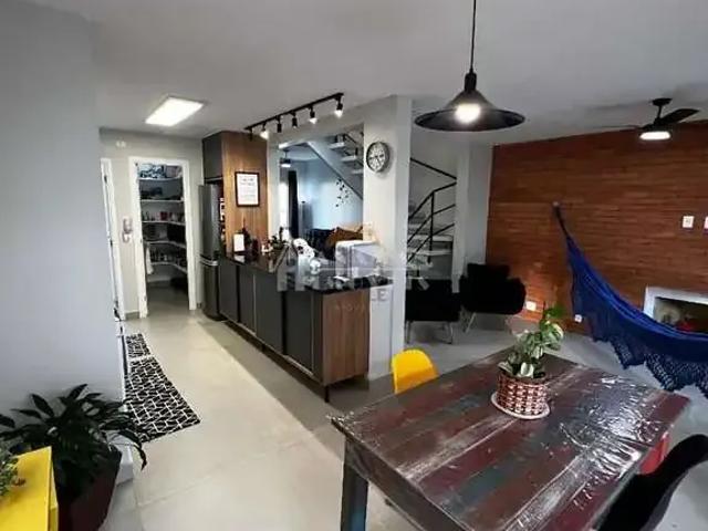 Casa / Sobrado em Condomínio para Venda em Cotia/SP Jardim da Glória 3 Quartos