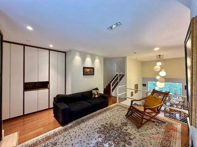 Casa / Sobrado em Condomínio para Venda em Cotia/SP Jardim das Paineiras 4 Quartos