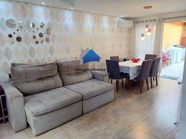 Casa / Sobrado em Condomínio para Venda em Cotia/SP Jardim Petrópolis 3 Quartos