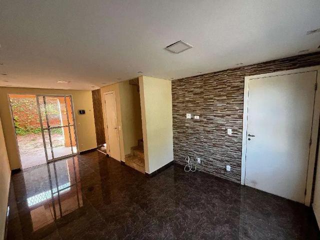 Casa / Sobrado em Condomínio para Venda em Cotia/SP Jardim Petrópolis 2 Quartos