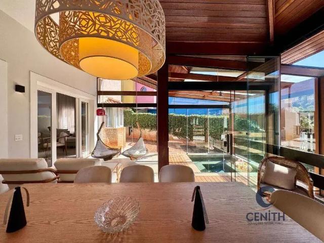 Casa / Sobrado em Condomínio para Venda em Cotia/SP Palos Verdes 4 Quartos