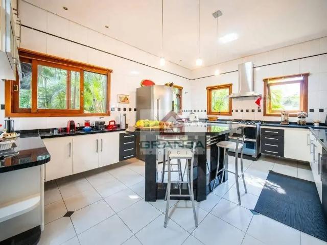 Casa / Sobrado em Condomínio para Venda em Cotia/SP Palos Verdes 4 Quartos