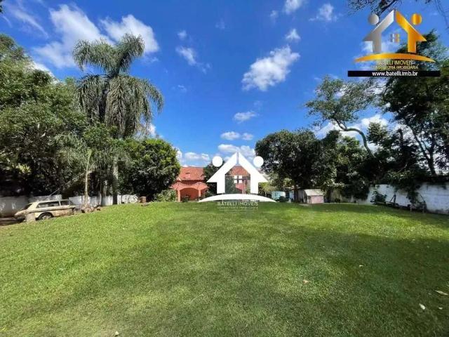 Casa / Sobrado em Condomínio para Venda em Cotia/SP Tijuco Preto 5 Quartos