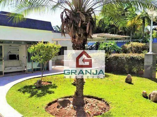 Casa / Sobrado em Condomínio para Venda em Cotia/SP Vila Vianna 4 Quartos