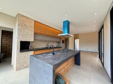 Casa / Sobrado em Condomínio para Venda em Cravinhos/SP Alto da Boa Vista 3 Quartos