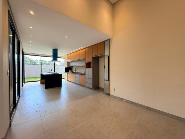 Casa / Sobrado em Condomínio para Venda em Cravinhos/SP Alto da Boa Vista 3 Quartos
