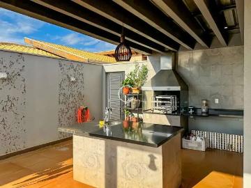 Casa / Sobrado em Condomínio para Venda em Cravinhos/SP Centro 3 Quartos