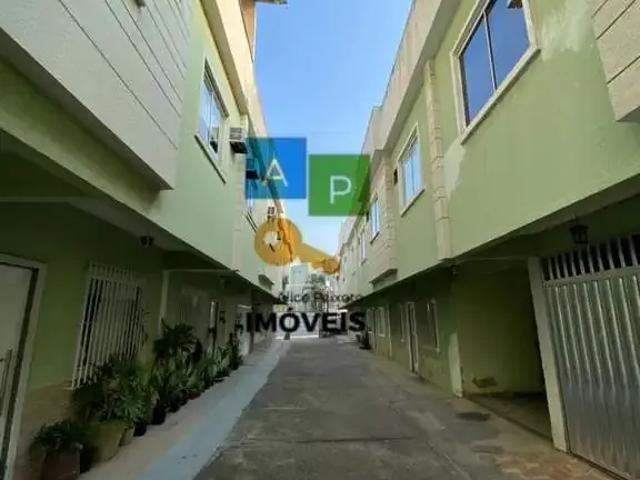 Casa / Sobrado em Condomínio para Venda em Duque de Caxias/RJ Centro 3 Quartos