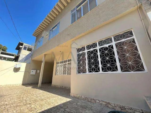 Casa / Sobrado em Condomínio para Venda em Duque de Caxias/RJ Parque Beira Mar 5 Quartos