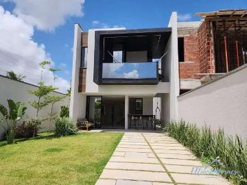House à venda em Eusébio, Ceará - Garagem