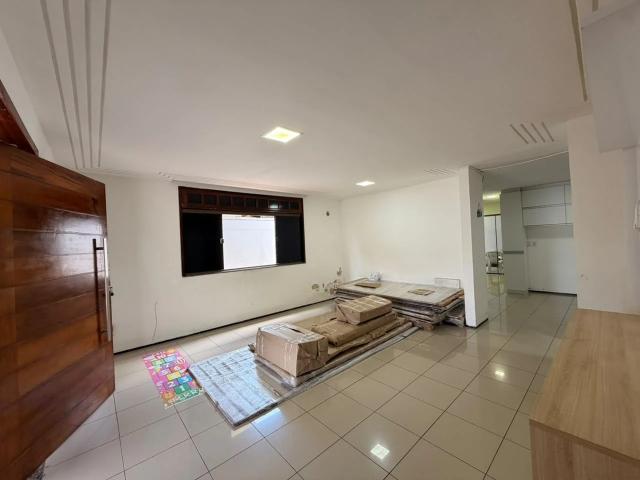 Casa / Sobrado em Condomínio para Venda em Eusébio/CE Urucunema 3 Quartos