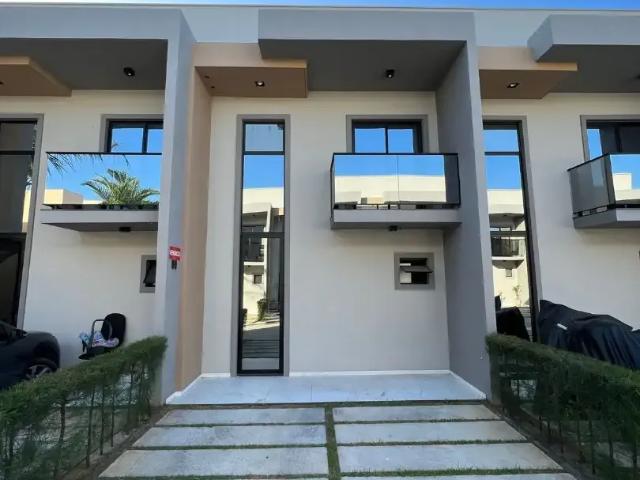Casa / Sobrado em Condomínio para Venda em Eusébio/CE Coacu 3 Quartos