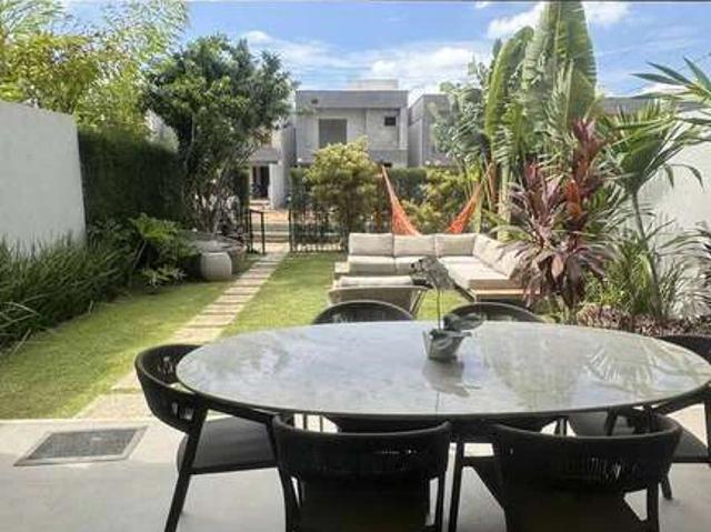 Casa / Sobrado em Condomínio para Venda em Eusébio/CE Pedras 4 Quartos