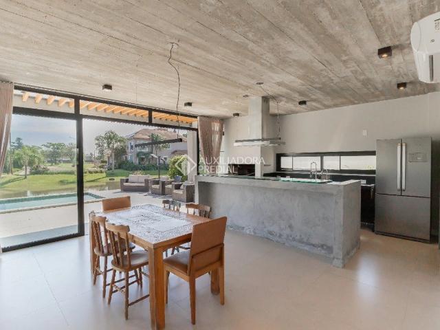 Casa / Sobrado em Condomínio para Venda em Eldorado do Sul/RS Centro 3 Quartos