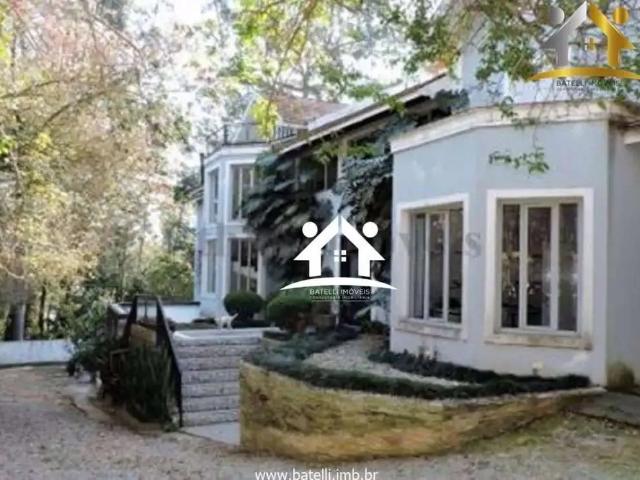 Casa / Sobrado em Condomínio para Venda em Embu das Artes/SP Vila Real do Moinho Velho 4 Quartos