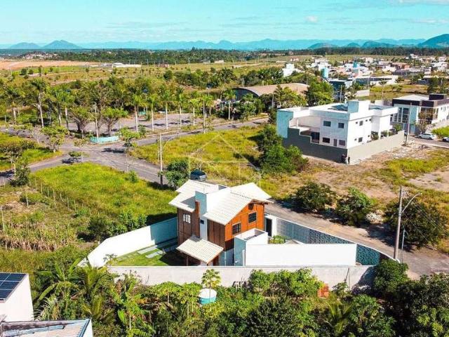 Casa / Sobrado em Condomínio para Venda em Fundão/ES Praia Grande 4 Quartos