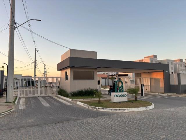 Casa / Sobrado em Condomínio para Venda em Feira de Santana/BA Mangabeira 2 Quartos