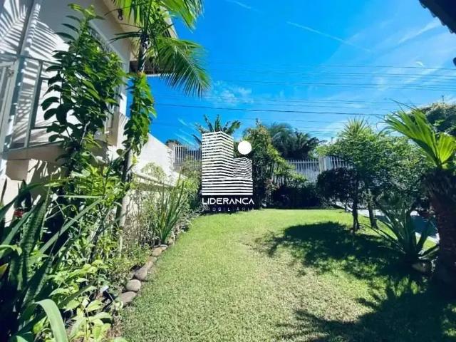 Casa / Sobrado em Condomínio para Venda em Florianópolis/SC Trindade 4 Quartos