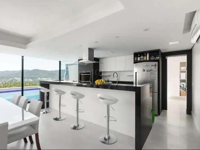 Casa / Sobrado em Condomínio para Venda em Florianópolis/SC Trindade 4 Quartos