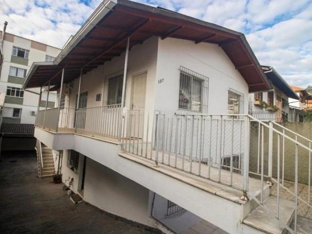 Casa / Sobrado em Condomínio para Venda em Florianópolis/SC Trindade 8 Quartos