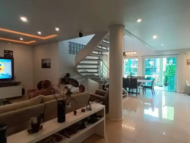 Casa / Sobrado em Condomínio para Venda em Florianópolis/SC Trindade 3 Quartos