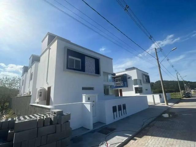 Casa / Sobrado em Condomínio para Venda em Florianópolis/SC Alto Ribeirão 3 Quartos