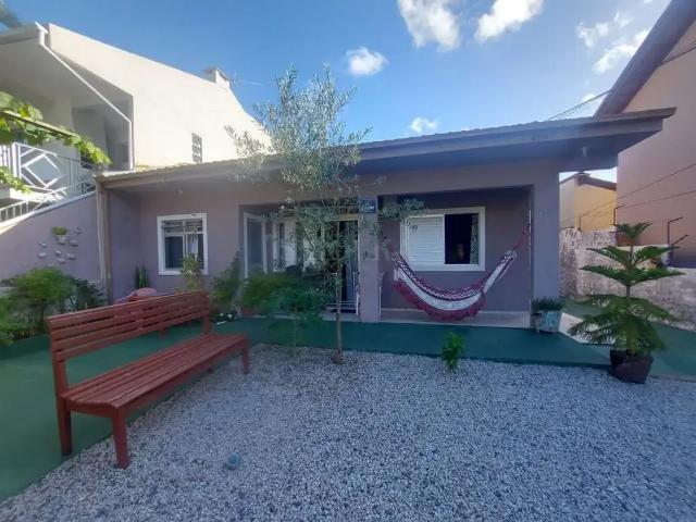Casa / Sobrado em Condomínio para Venda em Florianópolis/SC Barra da Lagoa 4 Quartos