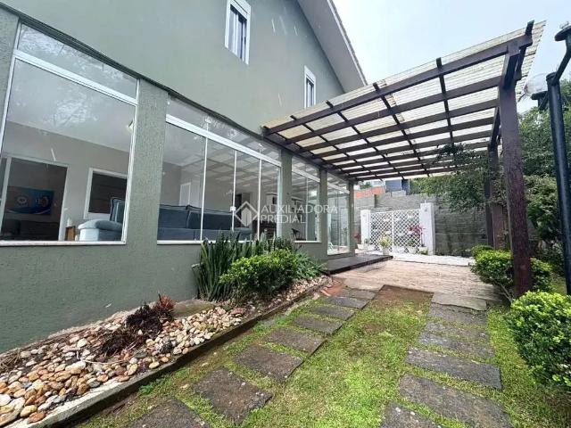 Casa / Sobrado em Condomínio para Venda em Florianópolis/SC Barra da Lagoa 3 Quartos