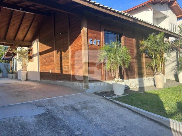 Casa / Sobrado em Condomínio para Venda em Florianópolis/SC Campeche 4 Quartos
