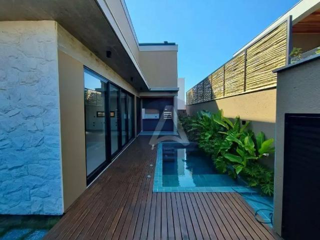 Casa / Sobrado em Condomínio para Venda em Florianópolis/SC Campeche 4 Quartos