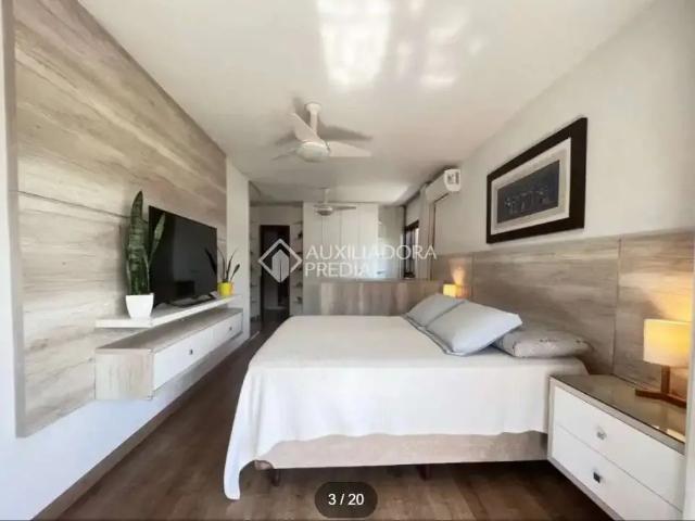 Casa / Sobrado em Condomínio para Venda em Florianópolis/SC Campeche 5 Quartos