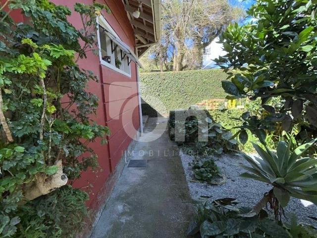 Casa / Sobrado em Condomínio para Venda em Florianópolis/SC Cacupé 3 Quartos