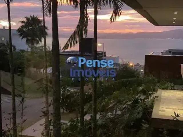 Casa / Sobrado em Condomínio para Venda em Florianópolis/SC Cacupé 4 Quartos