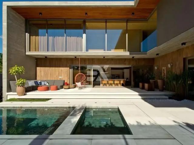 Casa / Sobrado em Condomínio para Venda em Florianópolis/SC Cacupé 4 Quartos