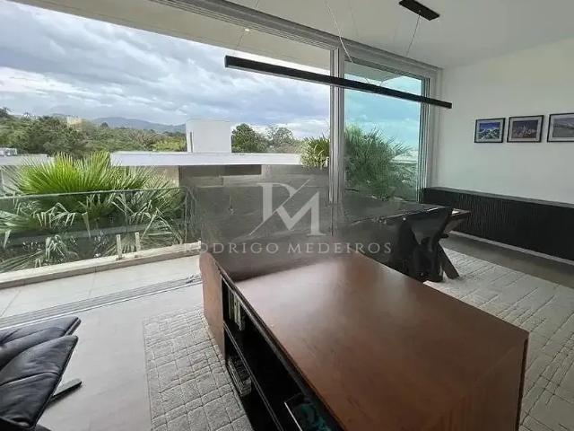 Casa / Sobrado em Condomínio para Venda em Florianópolis/SC Cacupé 4 Quartos