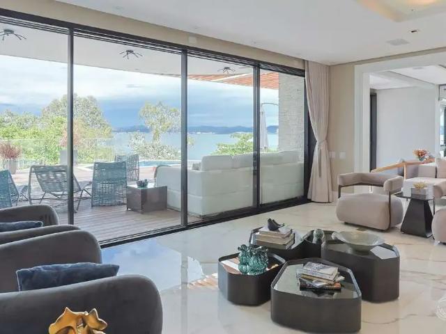 Casa / Sobrado em Condomínio para Venda em Florianópolis/SC Cacupé 5 Quartos