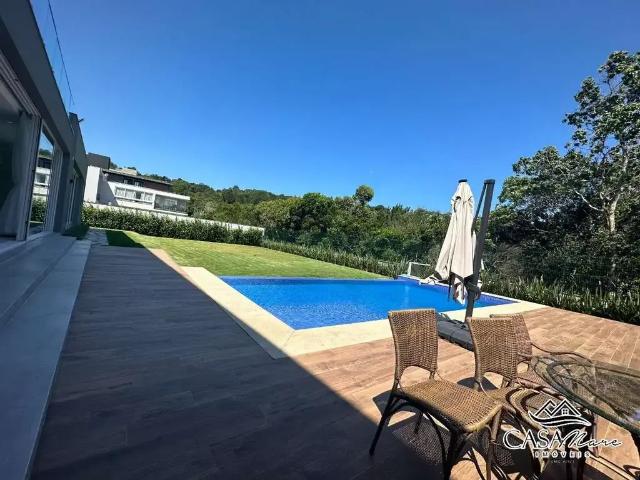 Casa / Sobrado em Condomínio para Venda em Florianópolis/SC Cacupé 5 Quartos