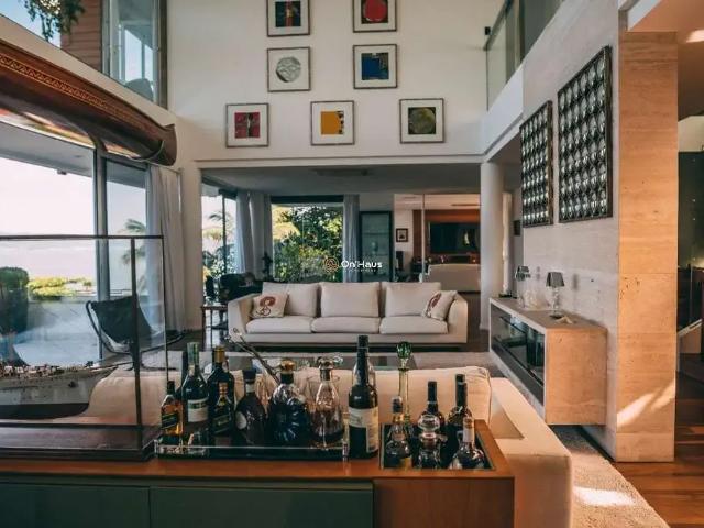 Casa / Sobrado em Condomínio para Venda em Florianópolis/SC Cacupé 6 Quartos