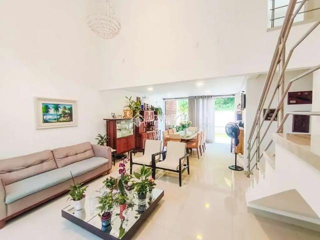 Casa / Sobrado em Condomínio para Venda em Florianópolis/SC Cachoeira do Bom Jesus 3 Quartos