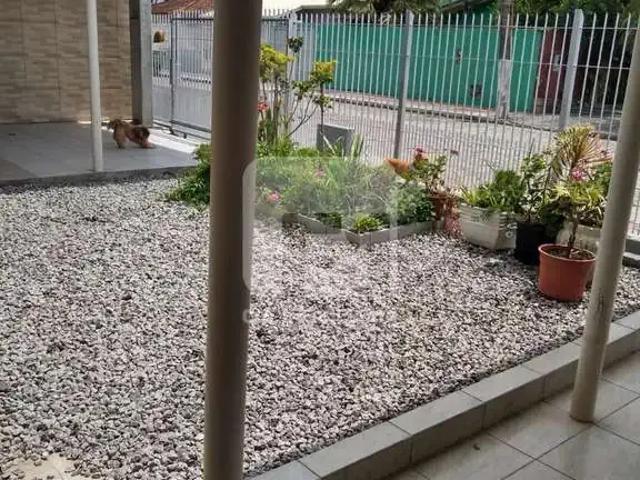 Casa / Sobrado em Condomínio para Venda em Florianópolis/SC Carianos 3 Quartos
