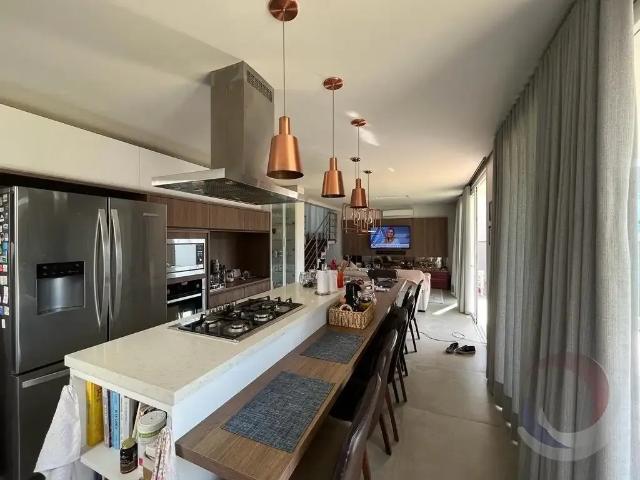 Casa / Sobrado em Condomínio para Venda em Florianópolis/SC Ingleses 4 Quartos