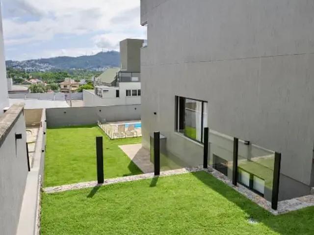 Casa / Sobrado em Condomínio para Venda em Florianópolis/SC Itacorubi 4 Quartos