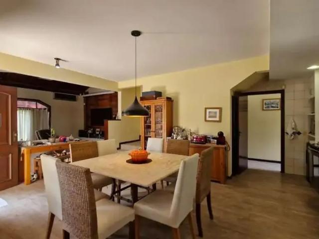 Casa / Sobrado em Condomínio para Venda em Florianópolis/SC Itacorubi 4 Quartos