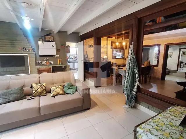 Casa / Sobrado em Condomínio para Venda em Florianópolis/SC Itacorubi 4 Quartos