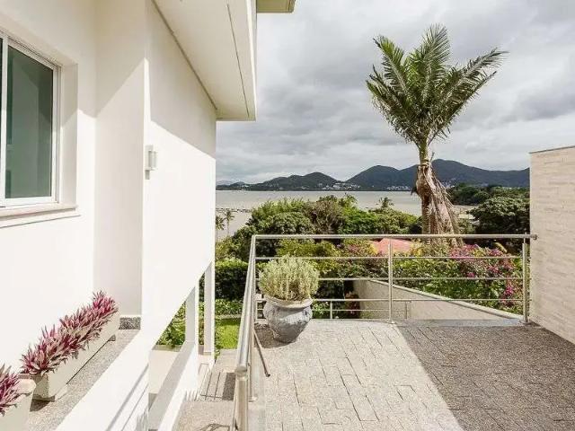 Casa / Sobrado em Condomínio para Venda em Florianópolis/SC João Paulo 4 Quartos