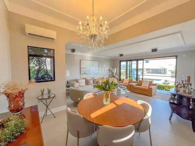 Casa / Sobrado em Condomínio para Venda em Florianópolis/SC João Paulo 4 Quartos