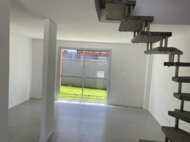 Casa / Sobrado em Condomínio para Venda em Florianópolis/SC Morro das Pedras 2 Quartos